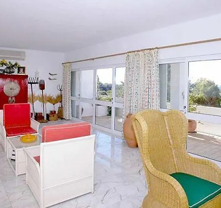 Praia Do Carvoeiro Sleeps 14 Pool Air Con Carvoeiro (Lagoa)